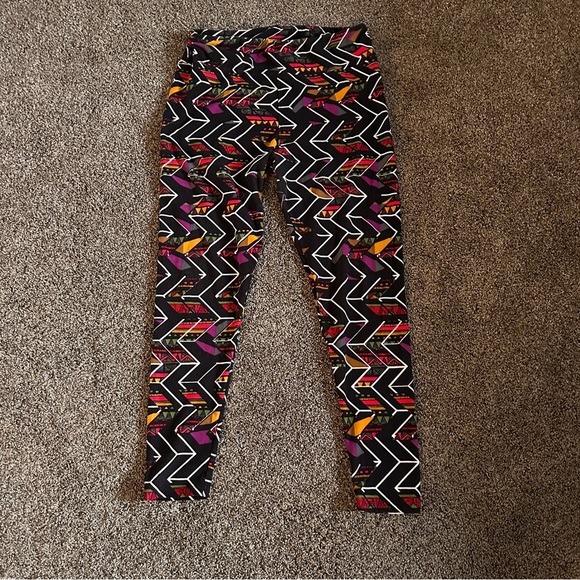 Womans L/XL Black Geometric Print Leggings Boho Tribal Zigzag High Waist Stretch - Picture 1 of 4
